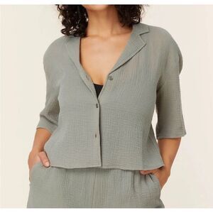 NWT Andie The Margarita Button-Up Shirt in Aloe
Size XXL